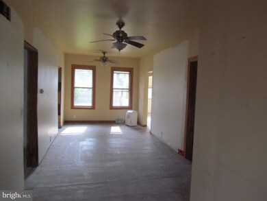 269 Jefferson St, Penns Grove, NJ 08069 - photo 5