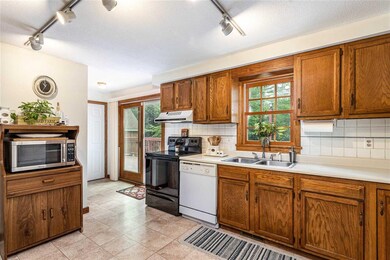 887 Nh Route 119, Rindge, NH 03461 - photo 3