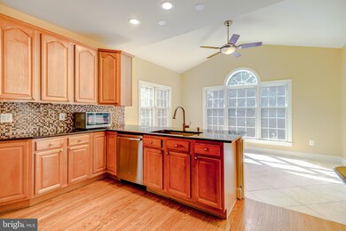 1945 Hull Rd, Vienna, VA 22182 - photo 7