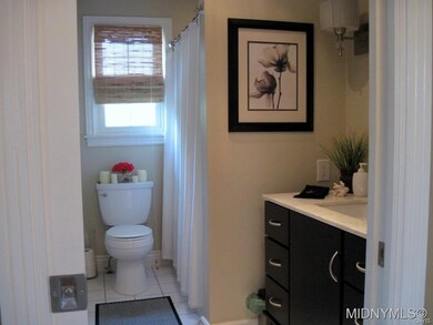 Upstairs full bath