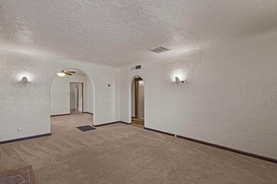 3929 Mckinley Ave, El Paso, TX 79930 - photo 6