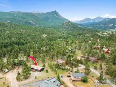 10 minutes to town or RMNP