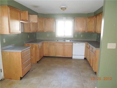 73 Pioneer Ave, Sanford, ME 04073 - photo 3