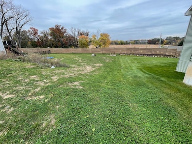 617 Remington Ct, Eagan, MN 55123 - photo 3