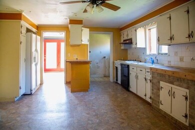 1191 Mount Pleasant Rd, Harrisville, RI 02830 - photo 4