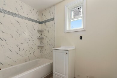 152 Robbins St unit 3, Waltham, MA 02453 - photo 4