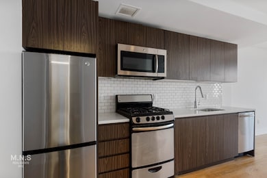 The Silver Star unit 8-G, Long Island City, NY 11101 - photo 5