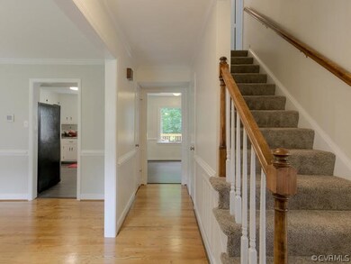 Foyer - Gorgeous oak floors