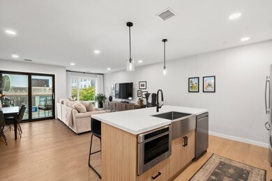 457 W Broadway unit 302, Boston, MA 02127 - photo 6