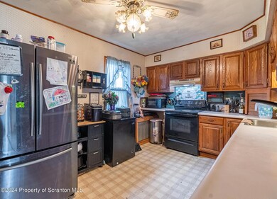 324 N Garfield Ave unit Rear, Scranton, PA 18504 - photo 7