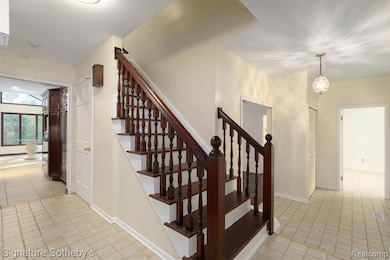 2377 Williamstown Ct, Bloomfield Hills, MI 48304 - photo 6