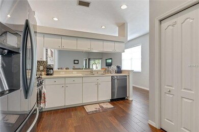 Light and Bright Kitchen