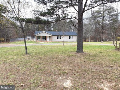 91 Whitetail Dr, Berkeley Springs, WV 25411 - photo 3