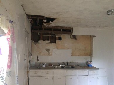 1610 Kitchen