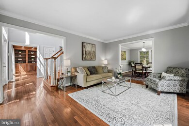 8503 Oak Pointe Way, Fairfax Station, VA 22039 - photo 6