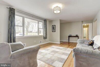 100 Longridge Ct, Lutherville Timonium, MD 21093 - photo 4