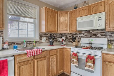 15 North St unit 15, Haverhill, MA 01830 - photo 2