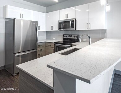 425 W Osborn Rd unit 319, Phoenix, AZ 85013 - photo 6