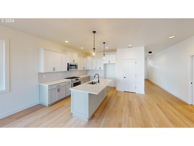 902 NE 17th Ave unit L34, Canby, OR 97013 - photo 5