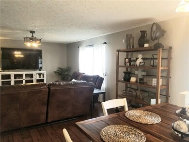 548 Southern Pines Dr, Whiteland, IN 46184 - photo 4