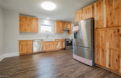 1213 Wertz Ave SW, Canton, OH 44710 - photo 6