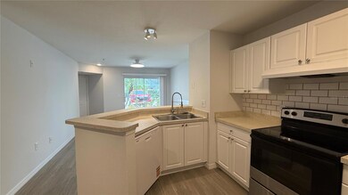 850 S Tamiami Trail unit 401, Sarasota, FL 34236 - photo 6