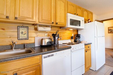 Silver Creek Unit 425 Kitchen B