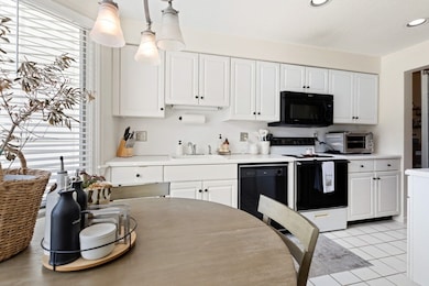 108 Abington Rd unit 108, Danvers, MA 01923 - photo 5