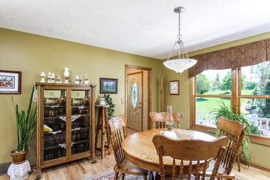 011-Dining_Room-4213477-large