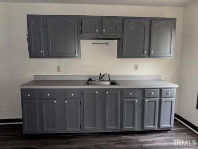 740 E State St, Albany, IN 47320 - photo 3