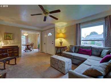 486 N Ivy St, Canby, OR 97013 - photo 3