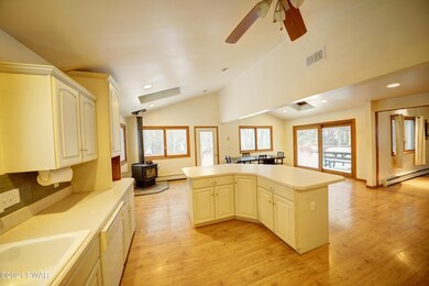 187 Conashaugh Trail, Milford, PA 18337 - photo 7