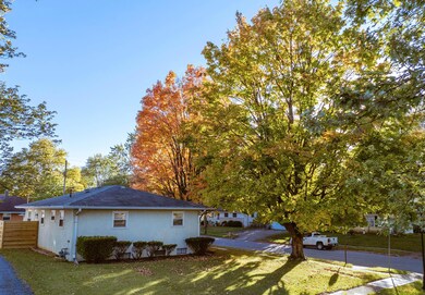 4496 Okell Rd, Columbus, OH 43224 - photo 4