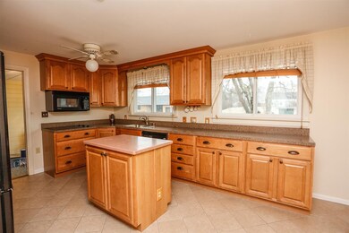 134 Crosbie St, Manchester, NH 03104 - photo 2