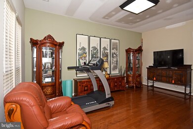 12452 Selkirk Cir, Bristow, VA 20136 - photo 2