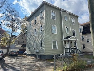 93 Wilmont St, Springfield, MA 01108 - photo 2