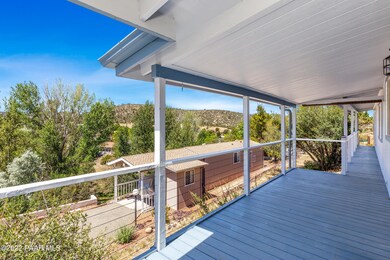002_Front Entry Deck