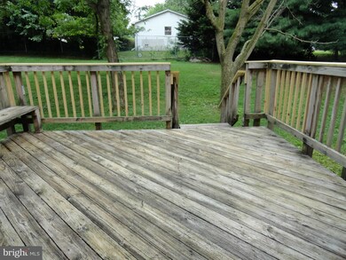 1403 Saint Christopher Ct, Edgewood, MD 21040 - photo 4