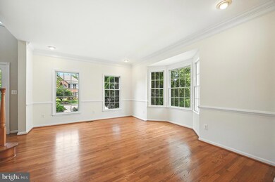 10861 Hunter Gate Way, Reston, VA 20194 - photo 4