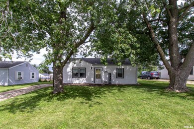 7315 Volquardsen Ave, Davenport, IA 52806 - photo 2