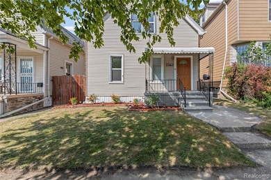 2343 Evaline St, HamtraMcK, MI 48212 - photo 3