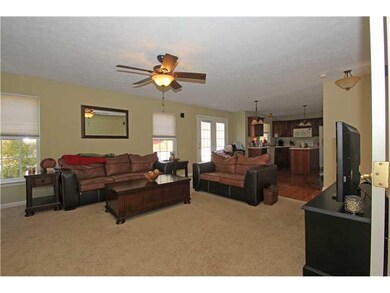 107 Majestic Dr, Canonsburg, PA 15317 - photo 6