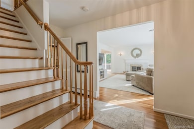 7 Carriage Ln, Setauket, NY 11733 - photo 6