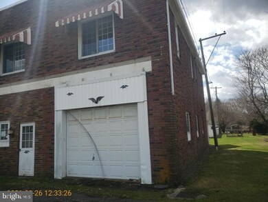 521 Franklin Ave, Tamaqua, PA 18252 - photo 4