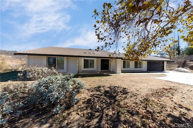 16322 Pick Place, Riverside, CA 92504 - photo 2