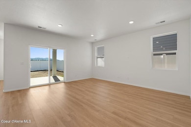 07-Living Room