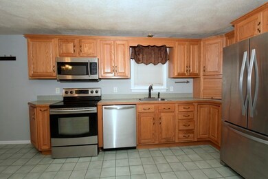 6 Watson St, Carver, MA 02330 - photo 5