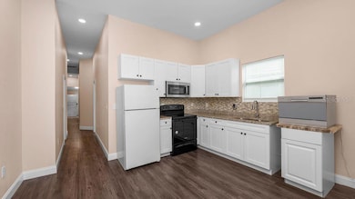 2314 W Chestnut St unit B, Tampa, FL 33607 - photo 6