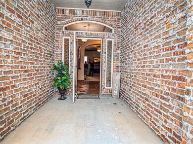 801 Julies Trail, Moore, OK 73160 - photo 3