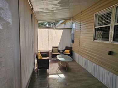 822 Mandarin St, Lakeland, FL 33803 - photo 4